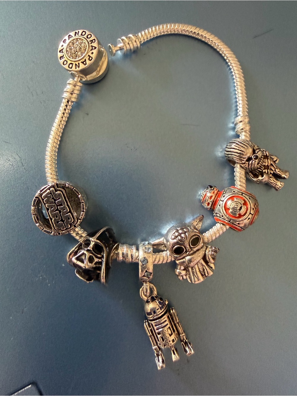 Pandora Star Wars Silver Charm Bracelet with 6 charms - Picture 2 of 5
